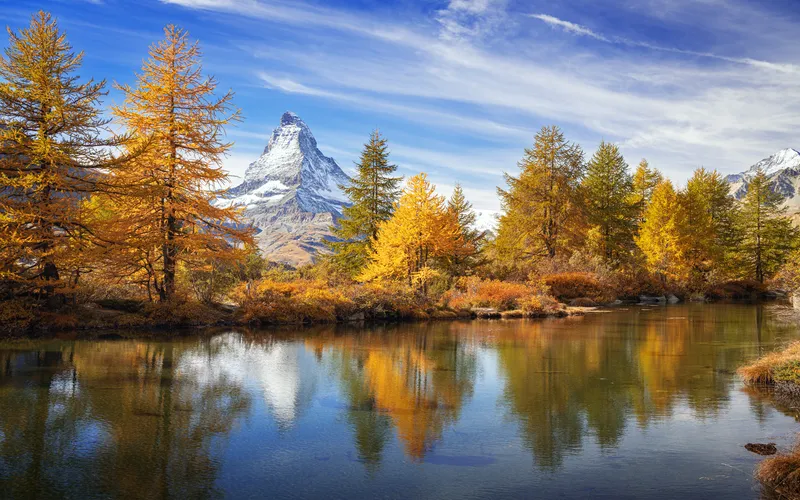 October digital calendar 2024-visit switzerland-hublogistics-Grindji See-logistics switzerland